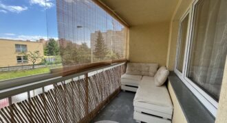 1+kk 26 m2 /L s výhledem do klidné ulice a zeleně P8-Lešenská ul.