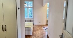 Krásný prostorný 3+kk+šatna  87m2,  v domě z období secese, se zahradou, reprezentativní lokalita P2 Vinohrady – Slovenská ul.