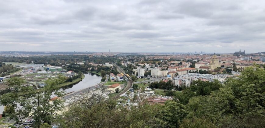 2+kk/B+sklep 51m2 areál Rezidence Podbaba P6 Lindleyova ul.