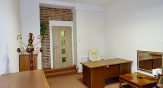 Obchodní/kancelářský prostor 24 m2 v prvorepublikovém domě, příjemné tradiční prostředí Vinohrady P3