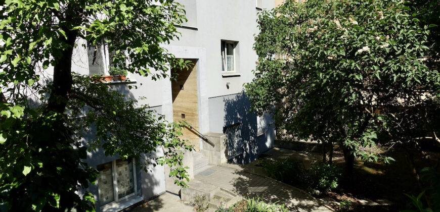 Byt 1+1 OV 42 m2 s krásným výhledem, prvorepublikový dům se zahradou P-6 ul. Nad Kajetánkou