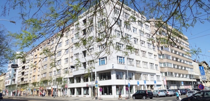 Byt OV 1+1 24 m2 kompletně zrekonstruovaný v r. 2009, prvorepublikový dům P7 – Holešovice ul. Tusarova