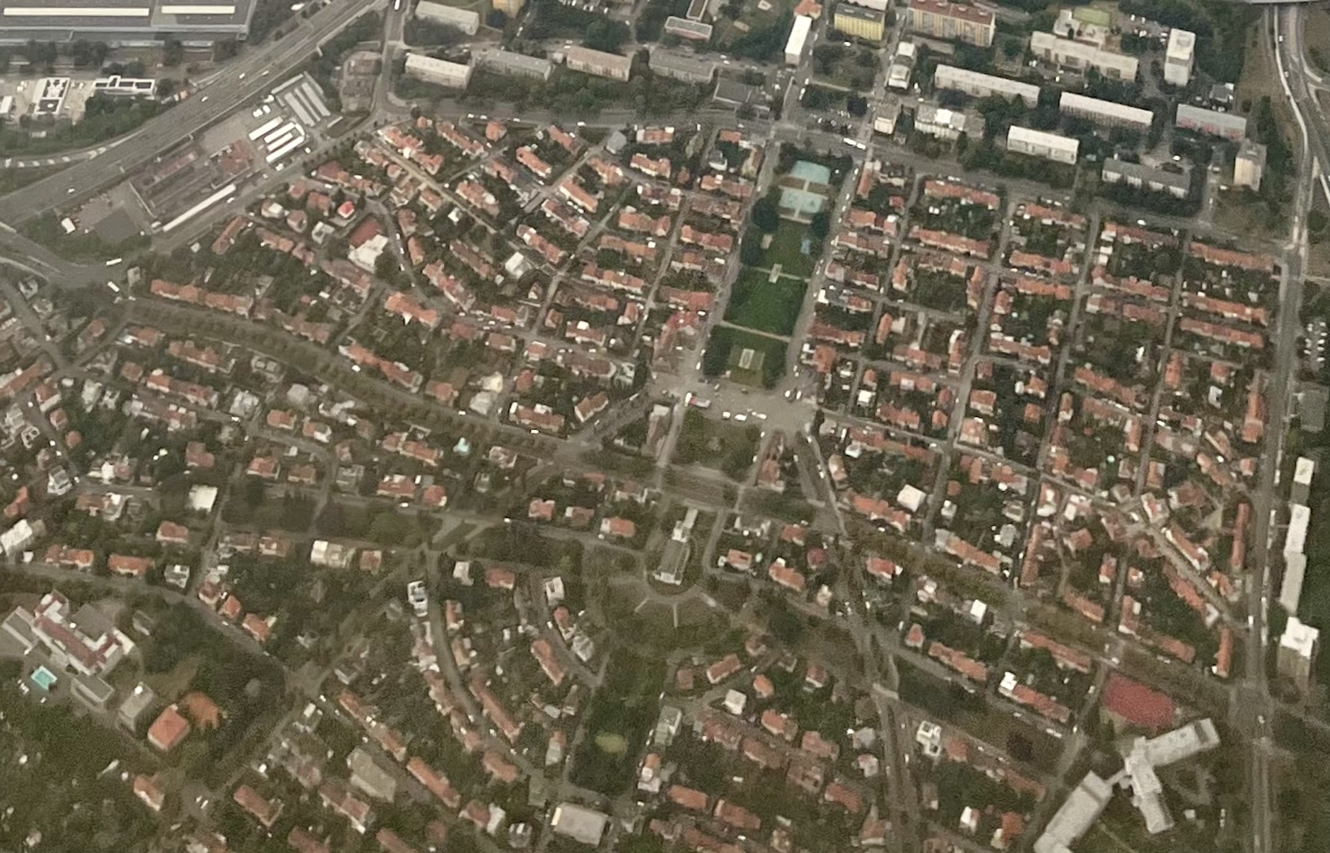 Rodinný dům 4+1 se zahradou, příjemná lokalita starého Spořilova – P4 Jihozápadní IV.